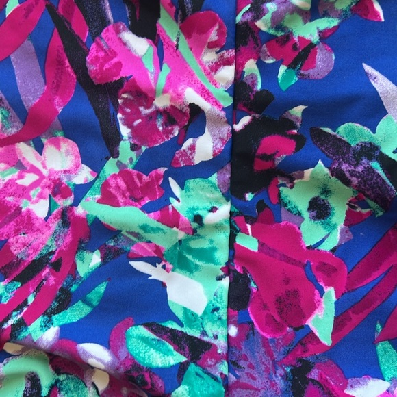 Catalina Pink Blue Purple Floral Twist One-Piece Swimsuit Size S - Picture 11 of 14